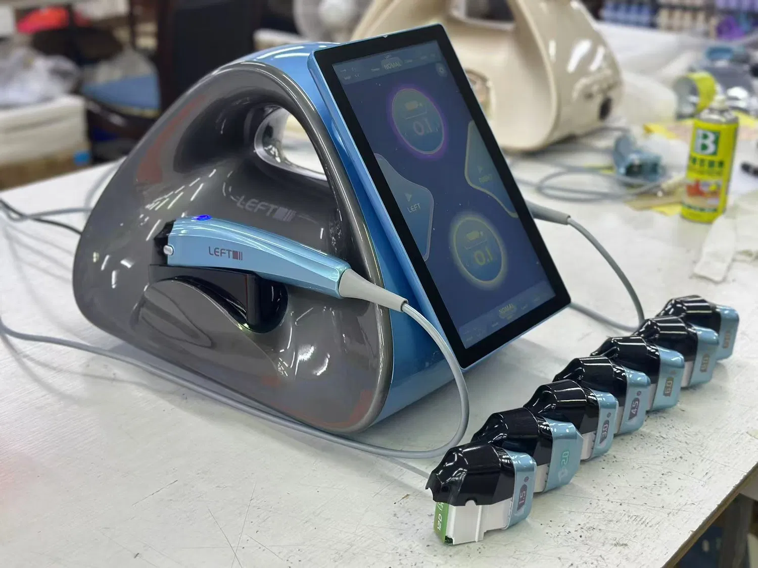 2025 Portable Ultrasound 12D Hifu Wrinkle Removal Face Lifting Beauty Salon Equipment