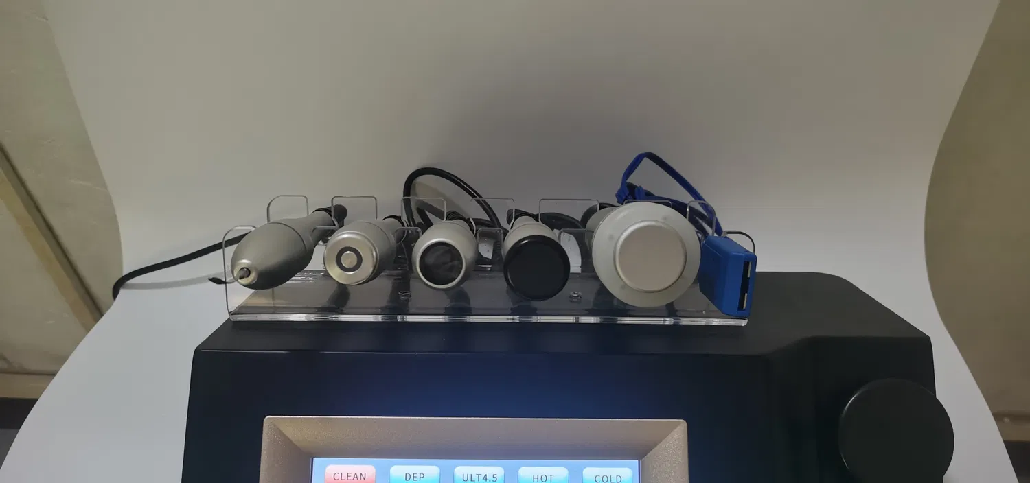 Latest 5 in 1 Microcurrent Vmax Hifu Monopolar RF Anti-Wrinkle Anti-Aging Machine with Skin Scrubber Cold Hammer